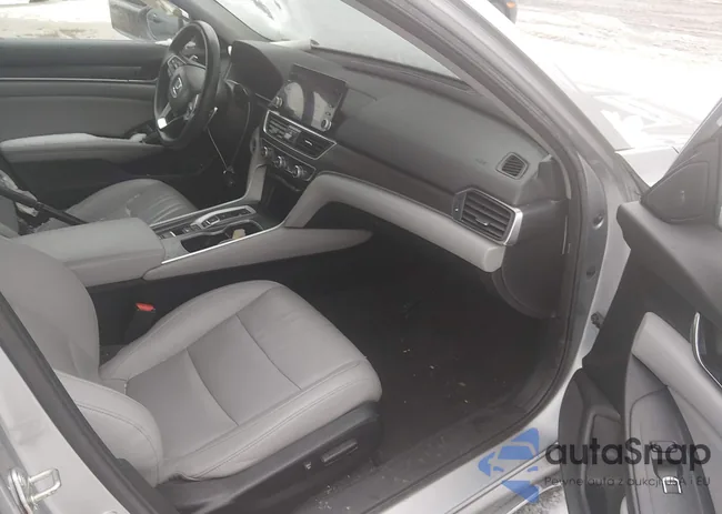 1HGCV3F50LA002947: 44504800