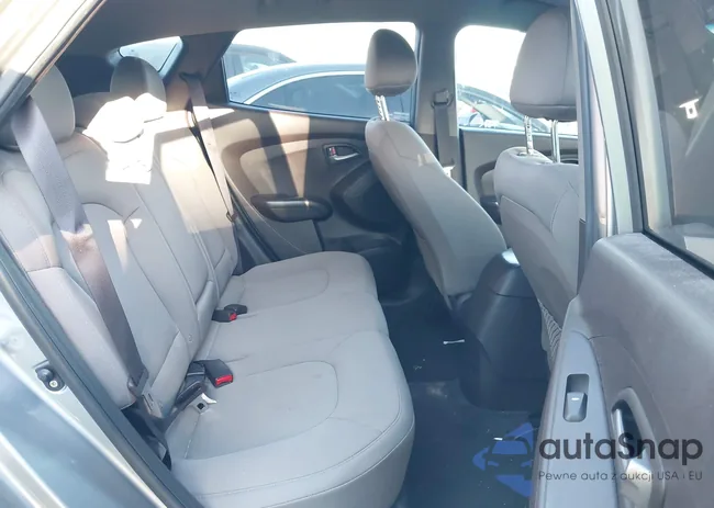 KM8JT3AF0FU042164: 44504971