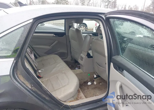 1VWBH7A33CC036218: 44505152