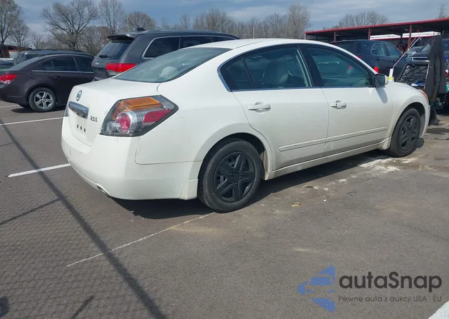 1N4AL2APXBC144648: 44504343