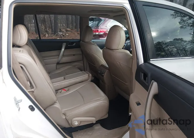 5TDBK3EHXDS255048: 44504352