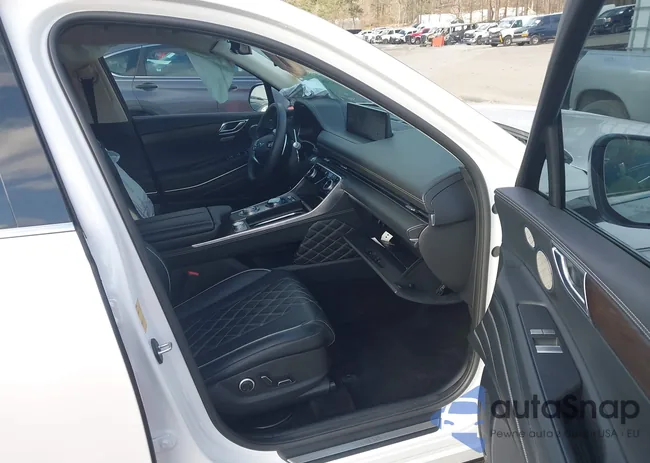 KMUHCESC1RU157571: 44504365