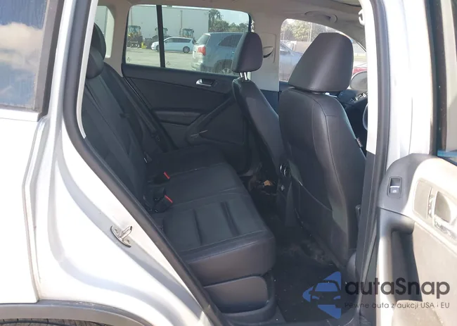 WVGAV7AX1GW606842: 44505674