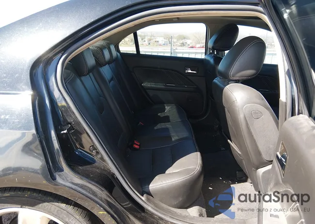 3FAHP0KC7AR199559: 44505935