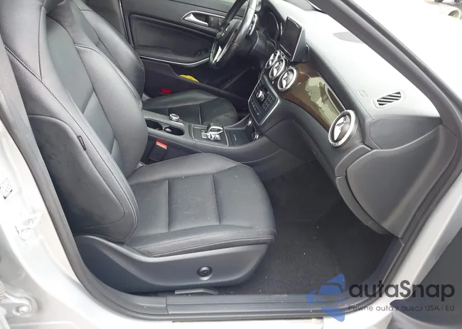 WDDSJ5CB6EN143213: 44506143