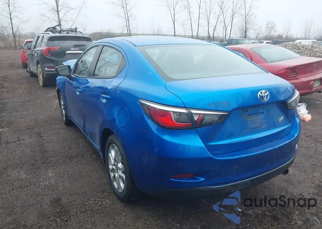 3MYDLBYV2JY325018: 44506187