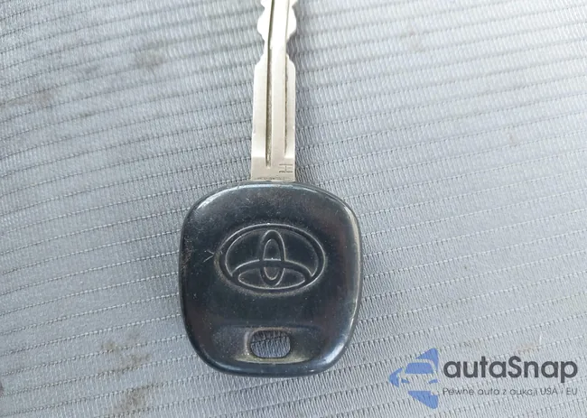 2T1BURHE1GC735197: 44506197