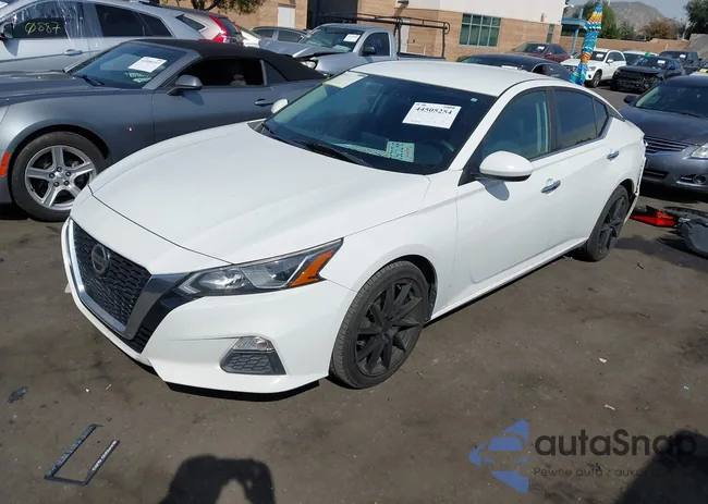 1N4BL4BV8KC130213: 44505254