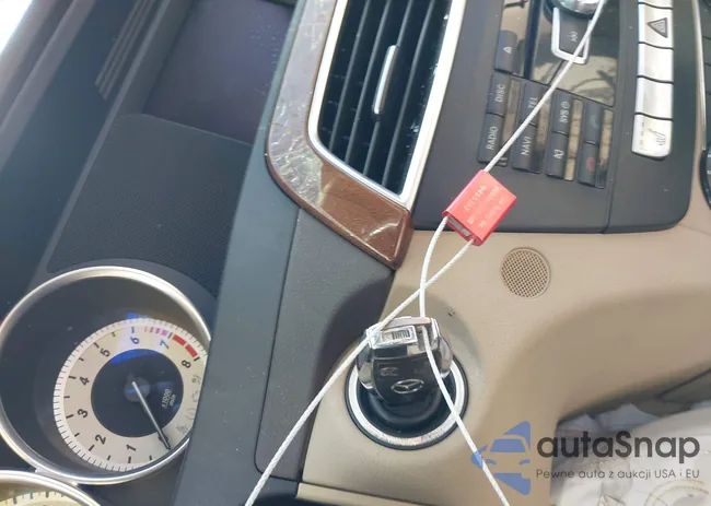 WDDGF8AB1DR251063: 44505264