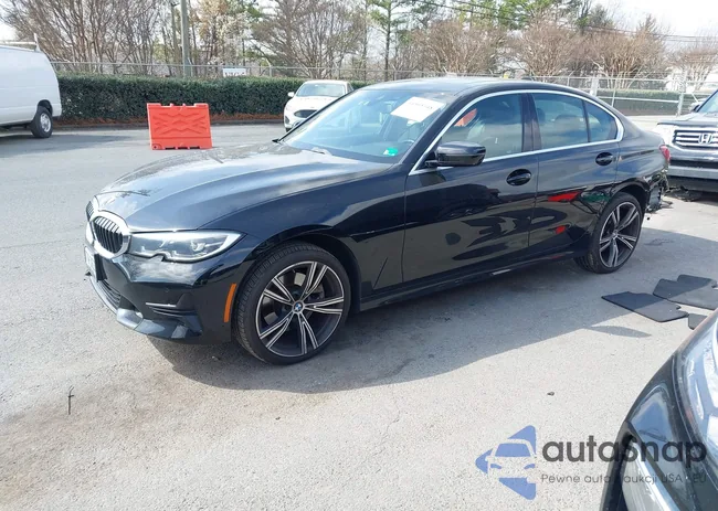 3MW5R7J03M8C05842: 44505348