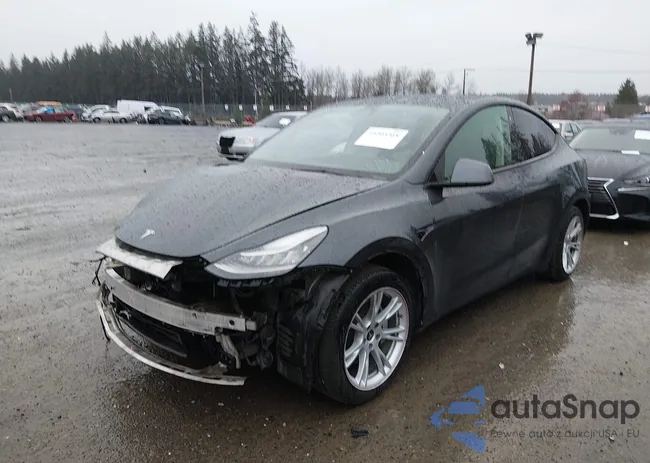 5YJYGAEE0MF176935: 44505368