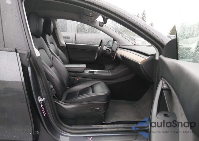 5YJYGAEE0MF176935: 44505368