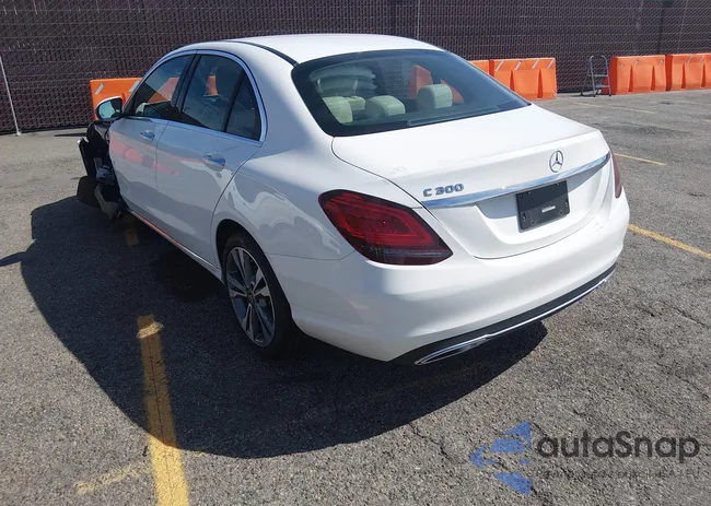 W1KWF8DB0MR619630: 44505447