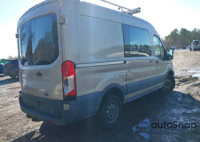 1FTNR1CM0FKA41970: 44505455