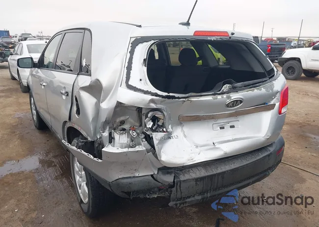 5XYKT3A18DG318070: 44505496