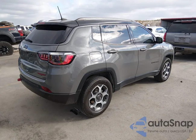 3C4NJDDB7NT124508: 44507002