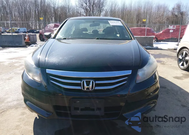 1HGCP2F63CA242622: 44507197