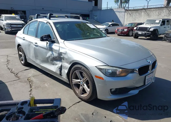 WBA3D3C55EK153881: 44506264