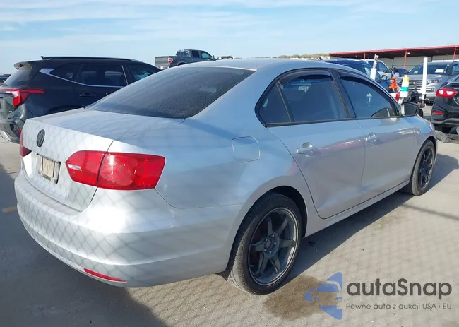 3VW1K7AJ0BM386592: 44506268