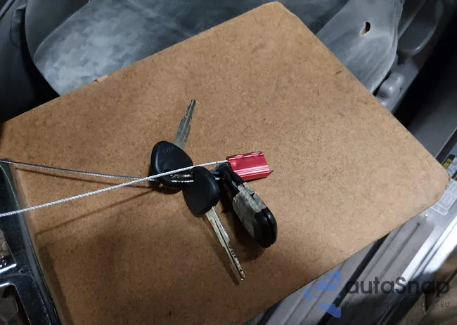 KNDJC735785854381: 44506281