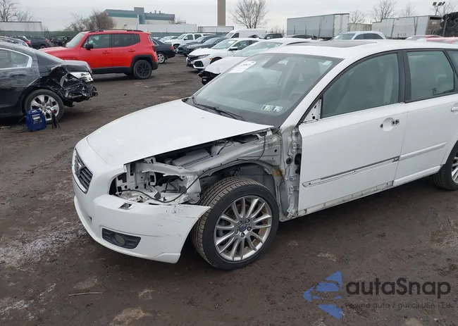 YV1MW390092465684: 44506434