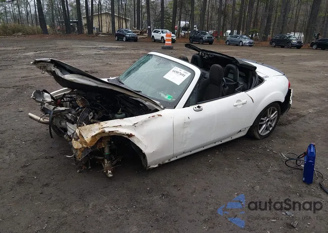 JM1NC2JF5C0226485: 44507691