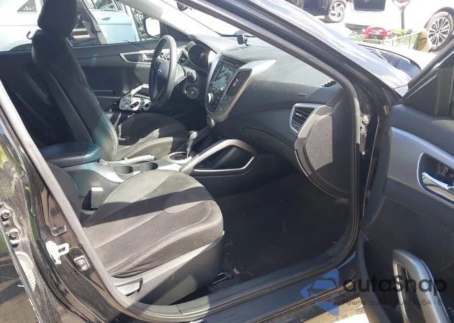 KMHTC6AD1CU046034: 44507736