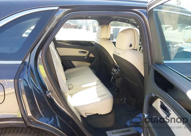 SJAAM2ZV3KC025982: 44507808