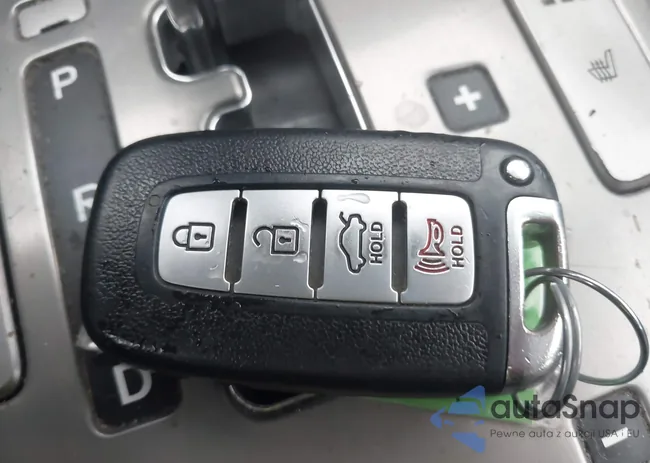 KMHGC4DD1DU242719: 44507936