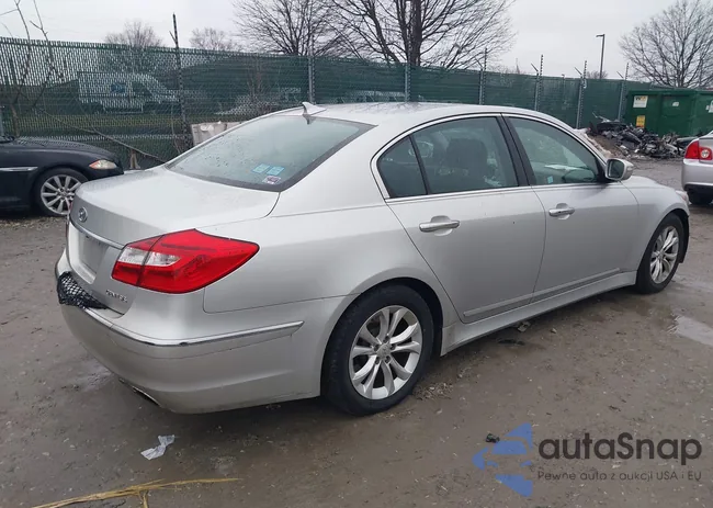 KMHGC4DD1DU242719: 44507936