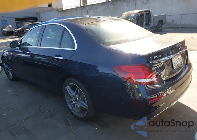 WDDZF4JB0JA412272: 44507326