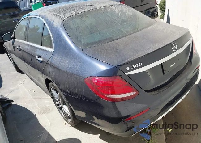 WDDZF4JB0JA412272: 44507326