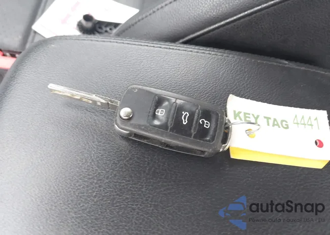 1VWLA7A30KC005435: 44507338