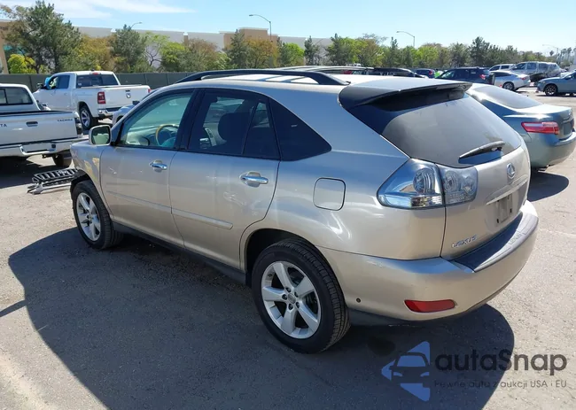 2T2HK31U38C071853: 44507366