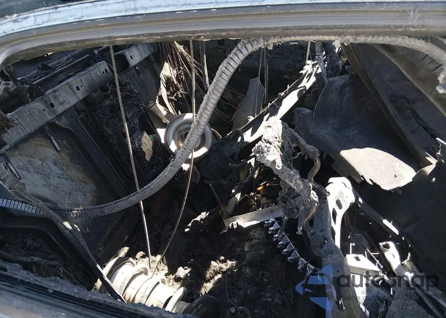 1G6AR5SX0J0127496: 44507402