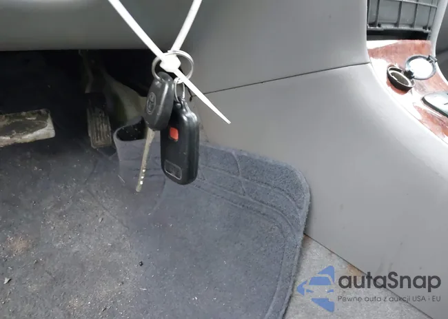 2T1BR32E37C738335: 44507589