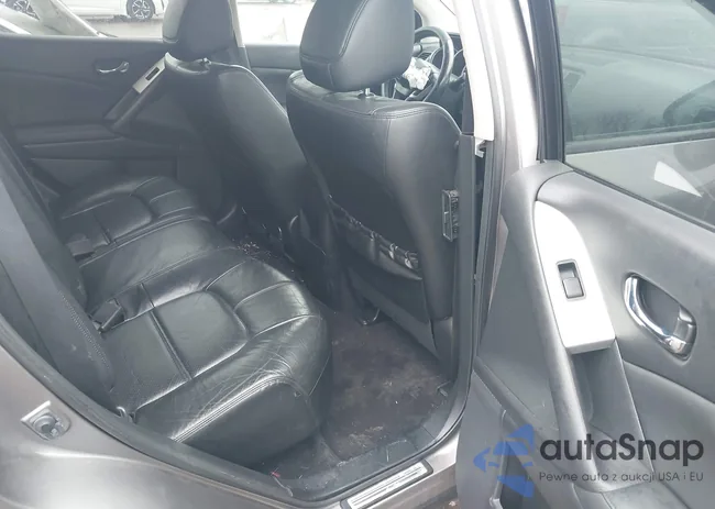 JN8AZ1MW0BW152945: 44508658