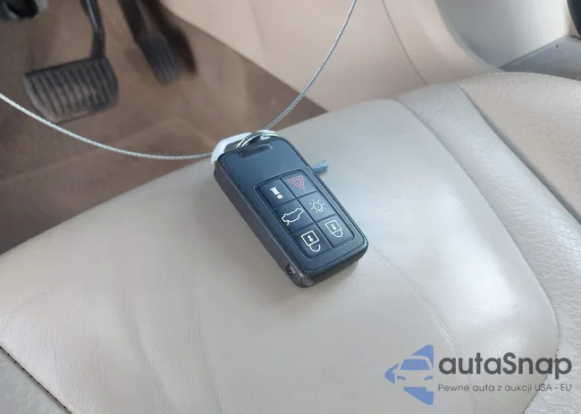 YV1612FH8E2276741: 44508715