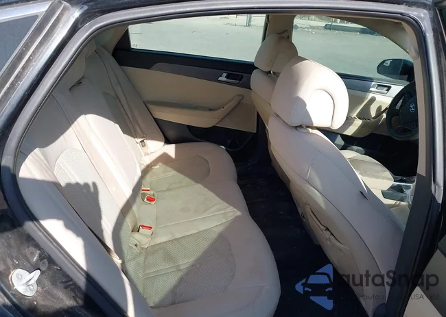 5NPE24AF2GH270015: 44508907