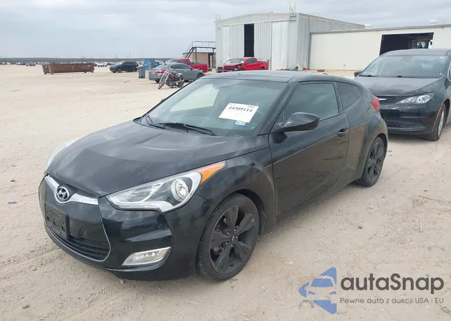 KMHTC6AD8HU316772: 44509114