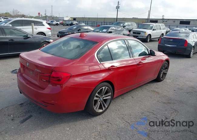 WBA8D9G37HNU63731: 44509211