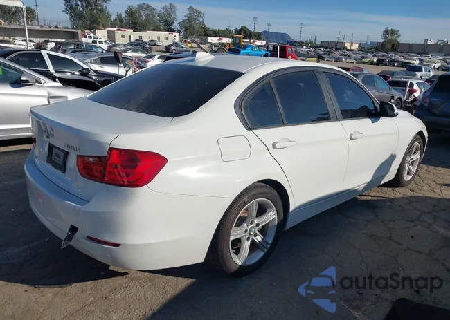 WBA3B1G55FNT03461: 44509229