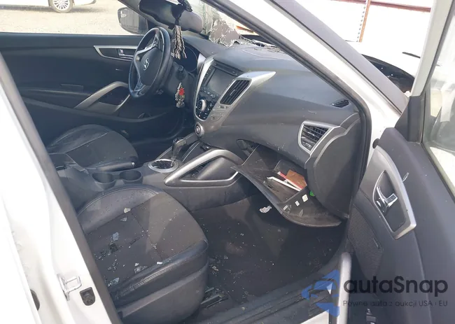 KMHTC6AD8FU244713: 44508252