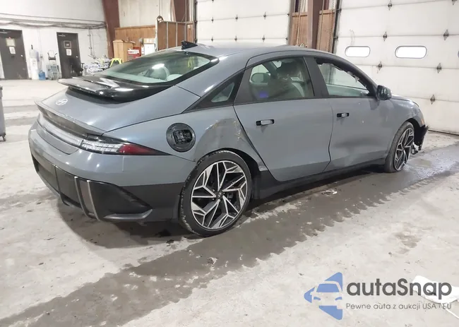 KMHM34AC8SA092136: 44508270