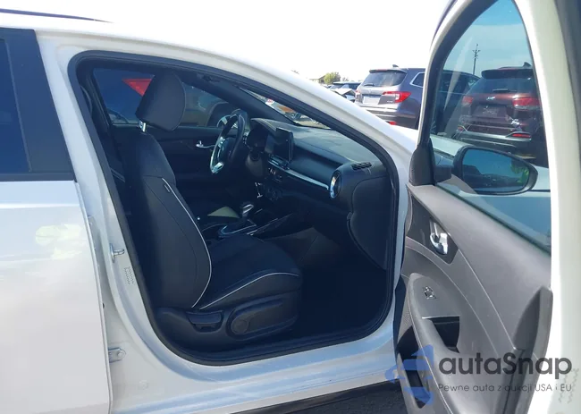 3KPF34AD5ME339621: 44508431