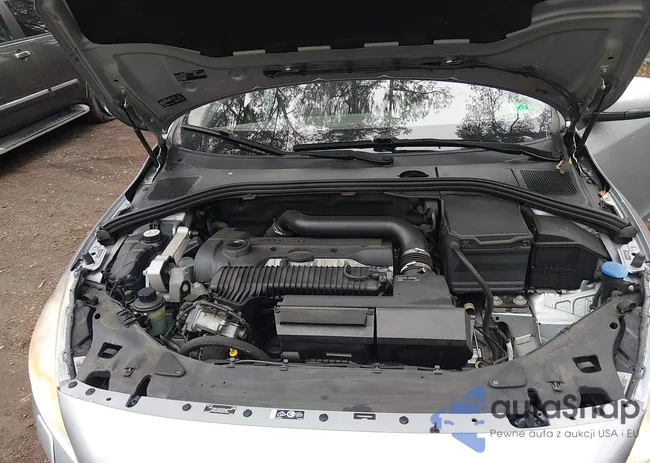 YV1612FS8D2225931: 44509651