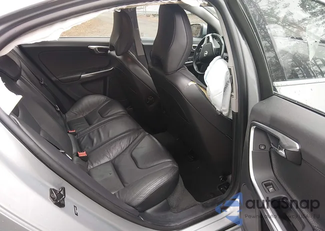 YV1612FS8D2225931: 44509651