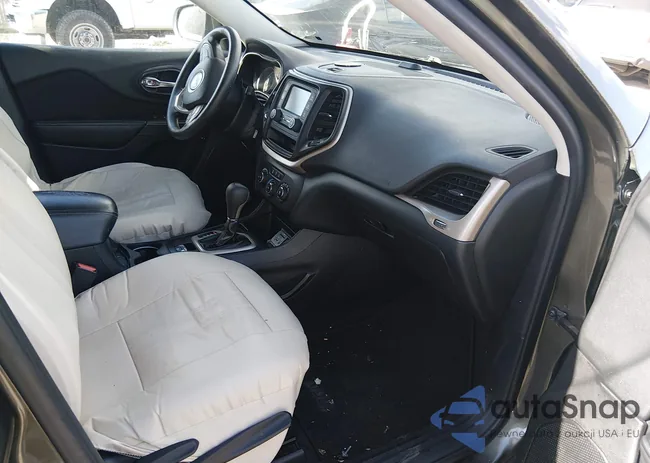 1C4PJLAB6FW660711: 44509769