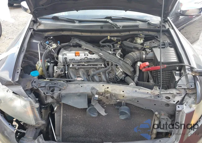 1HGCP2F38BA089465: 44509775