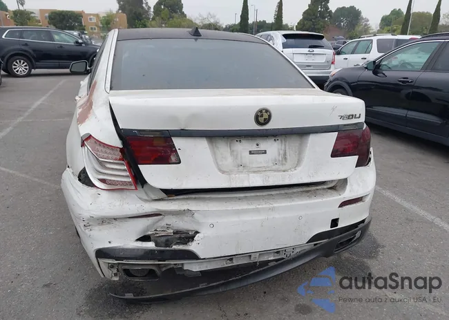 WBAKB4C53CC576828: 44509942